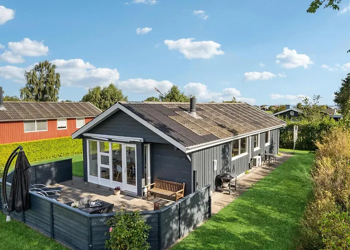 Nyaraló 3 Bedroom In *